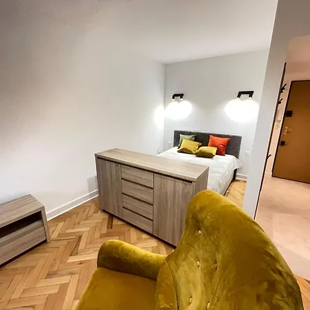 Yourapart Solidarnosci